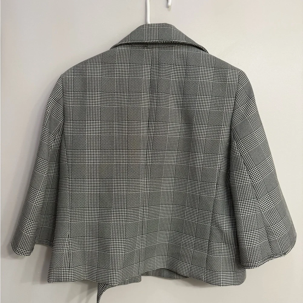 Larry Levine chic houndstooth